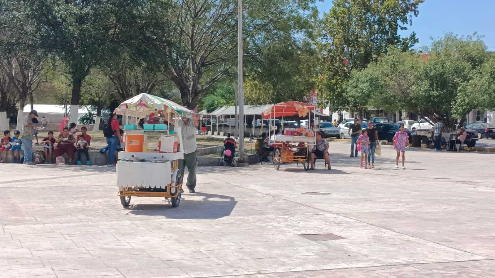 Crisis Económica Golpea a Vendedores Ambulantes en Sabinas