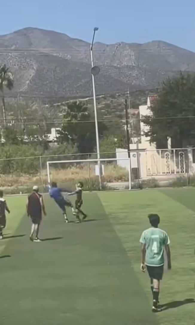 Incidente en cancha de Asturias: árbitro y jugador se enfrentan