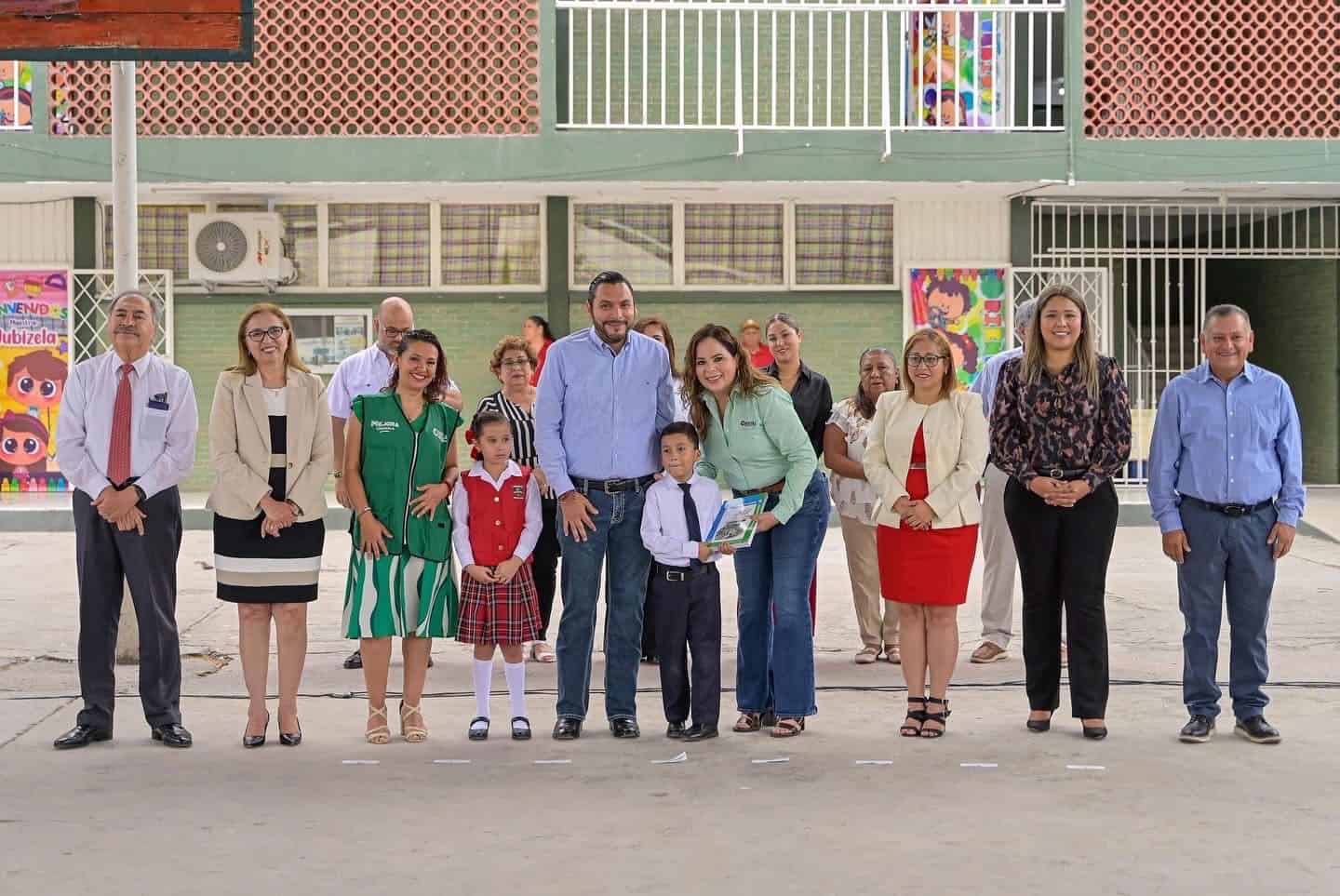 Gobierno Municipal y Estatal se unen en evento educativo en Coahuila