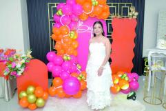 Familia y amigos celebran la próxima boda de Valeria Cristina