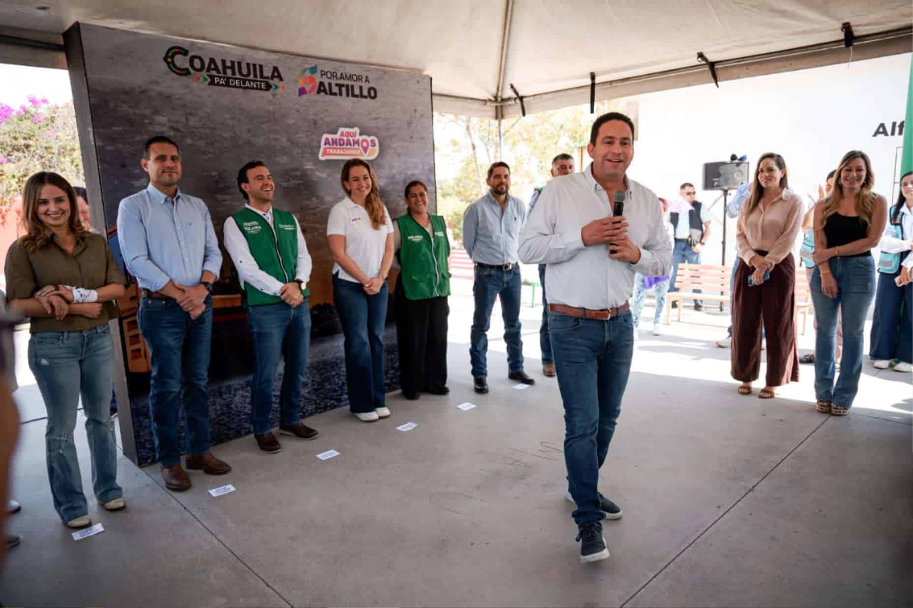 Javier Díaz González impulsa rehabilitación en colonia Satélite Sur