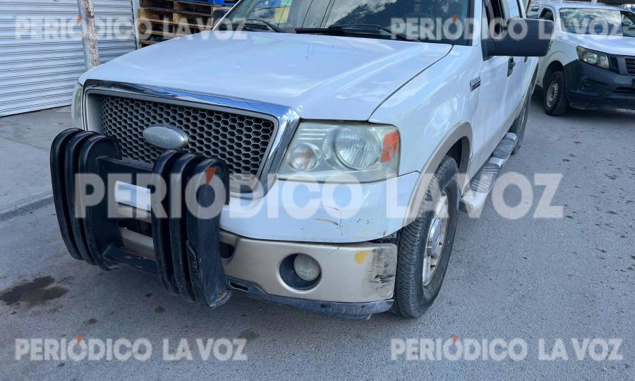 Accidente vial en la colonia Anahúac: camión impacta contra camioneta