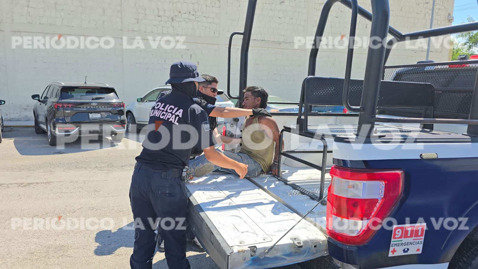 Le ´revuelcan´ el orgullo en pelea