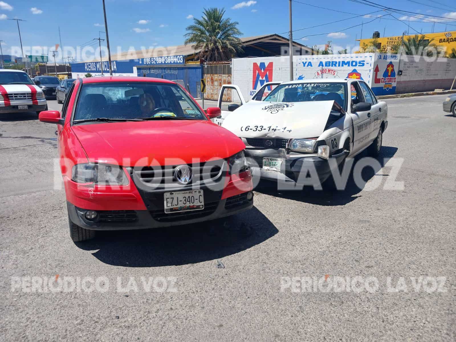 Deja taxi fruncido