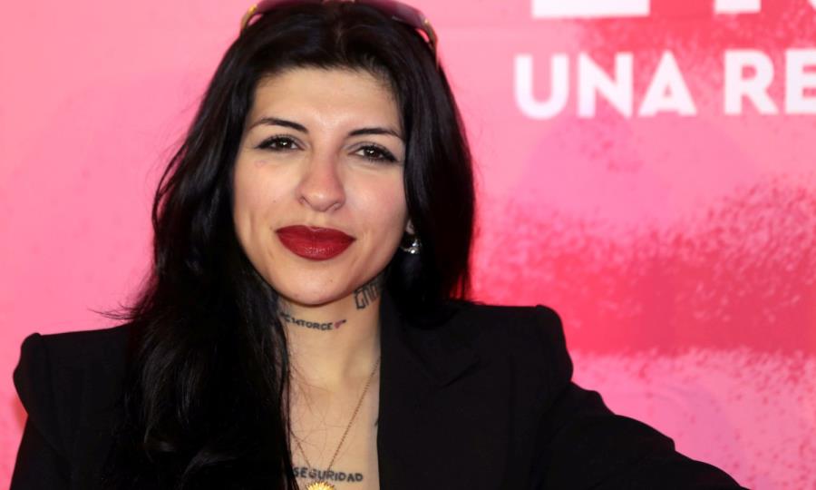 Cazzu enfrenta control judicial en disputa con Christian Nodal