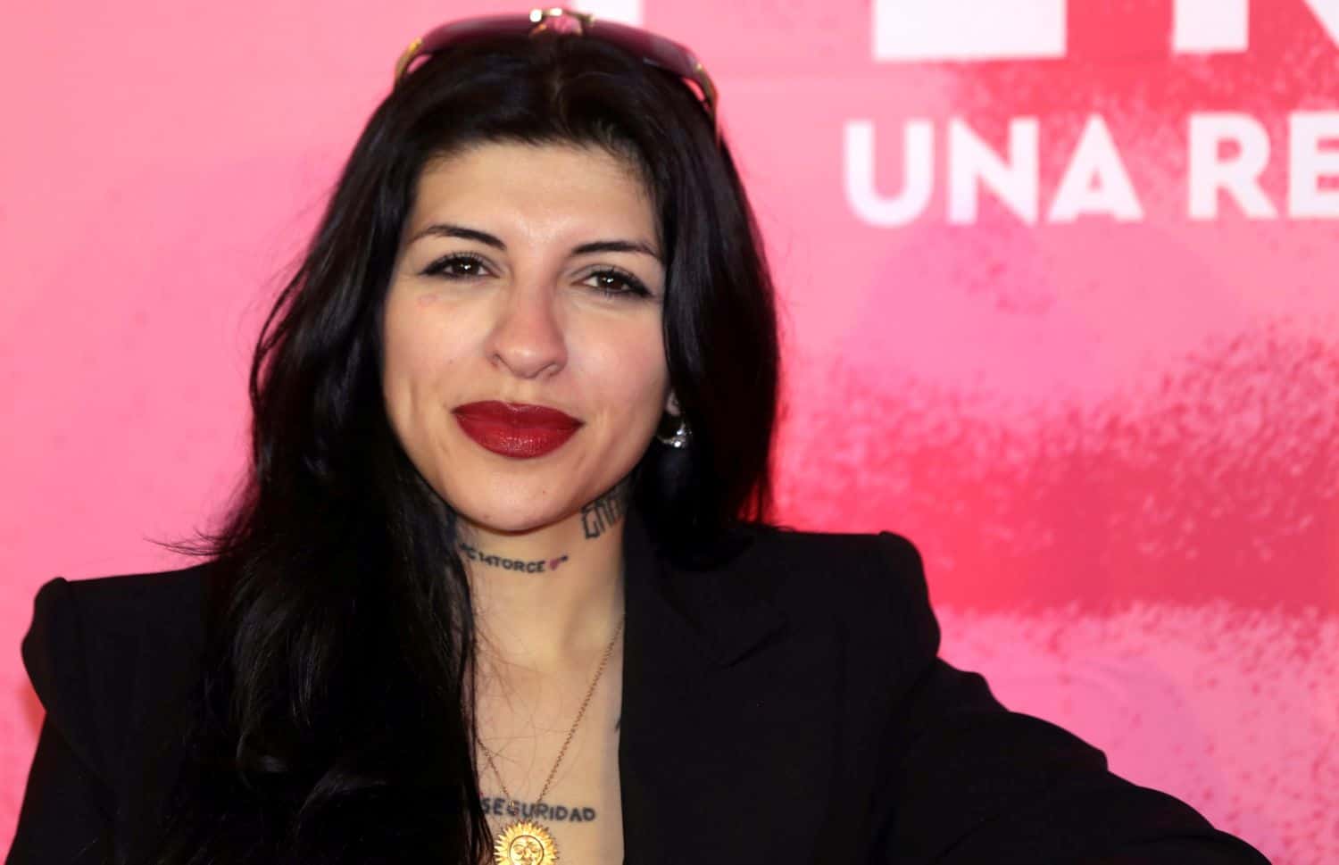 Cazzu enfrenta control judicial en disputa con Christian Nodal