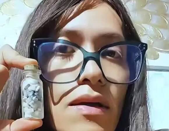 Insulini compone corrido para niño del uranio en Naucalpan