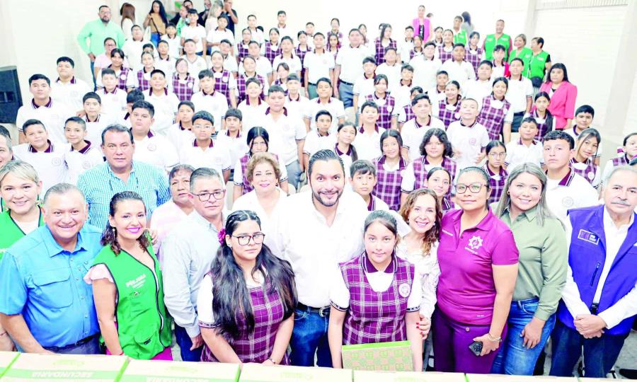 Impulso Educativo: Alcalde fortalece educación en Monclova