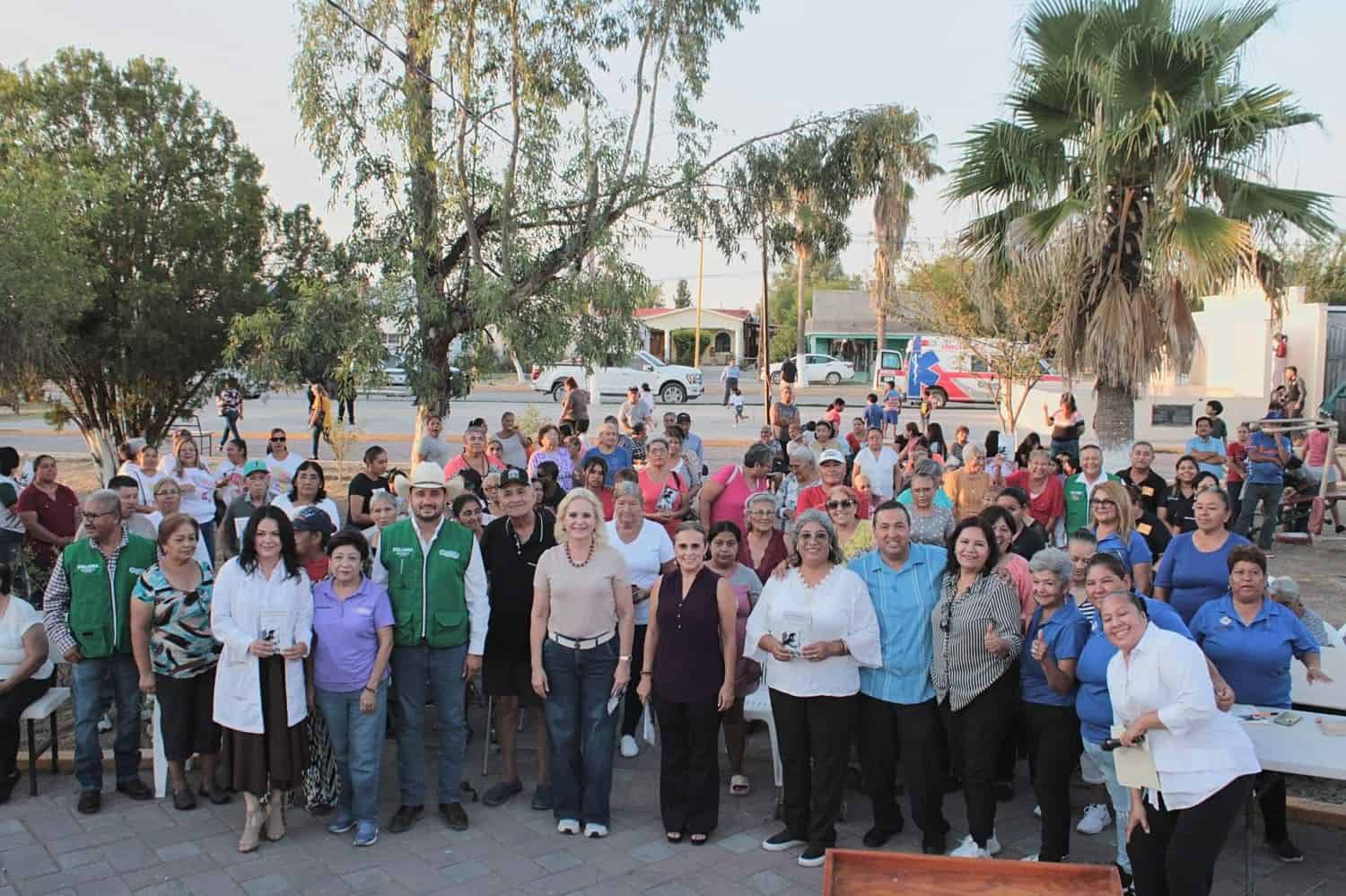 Alcaldesa Laura Jiménez Gutiérrez lidera Brigada de Atención Integral en Múzquiz