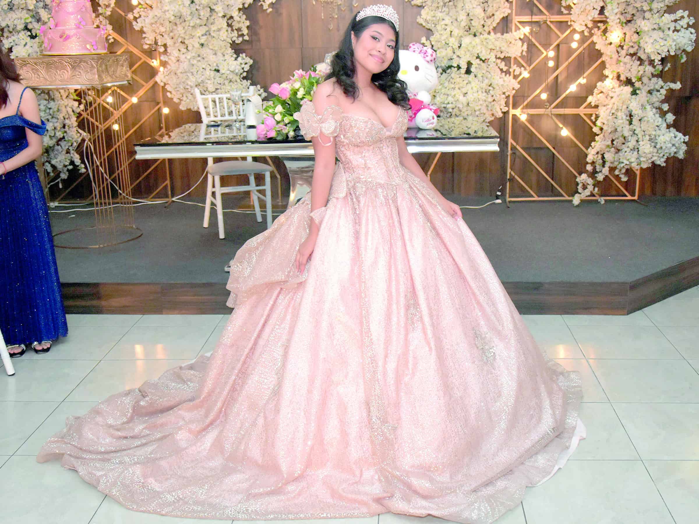 Debut en sociedad: XV años de Andrea Yissel Orozco