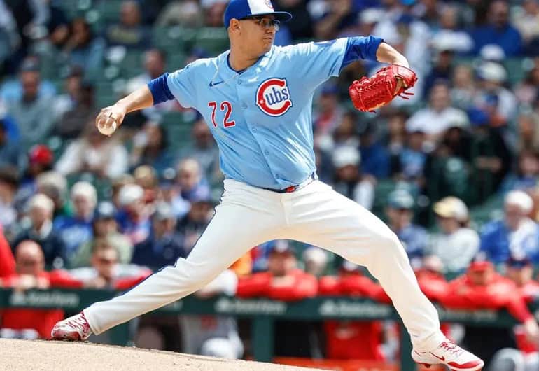 Javier Assad consigue segunda victoria con Cachorros de Chicago