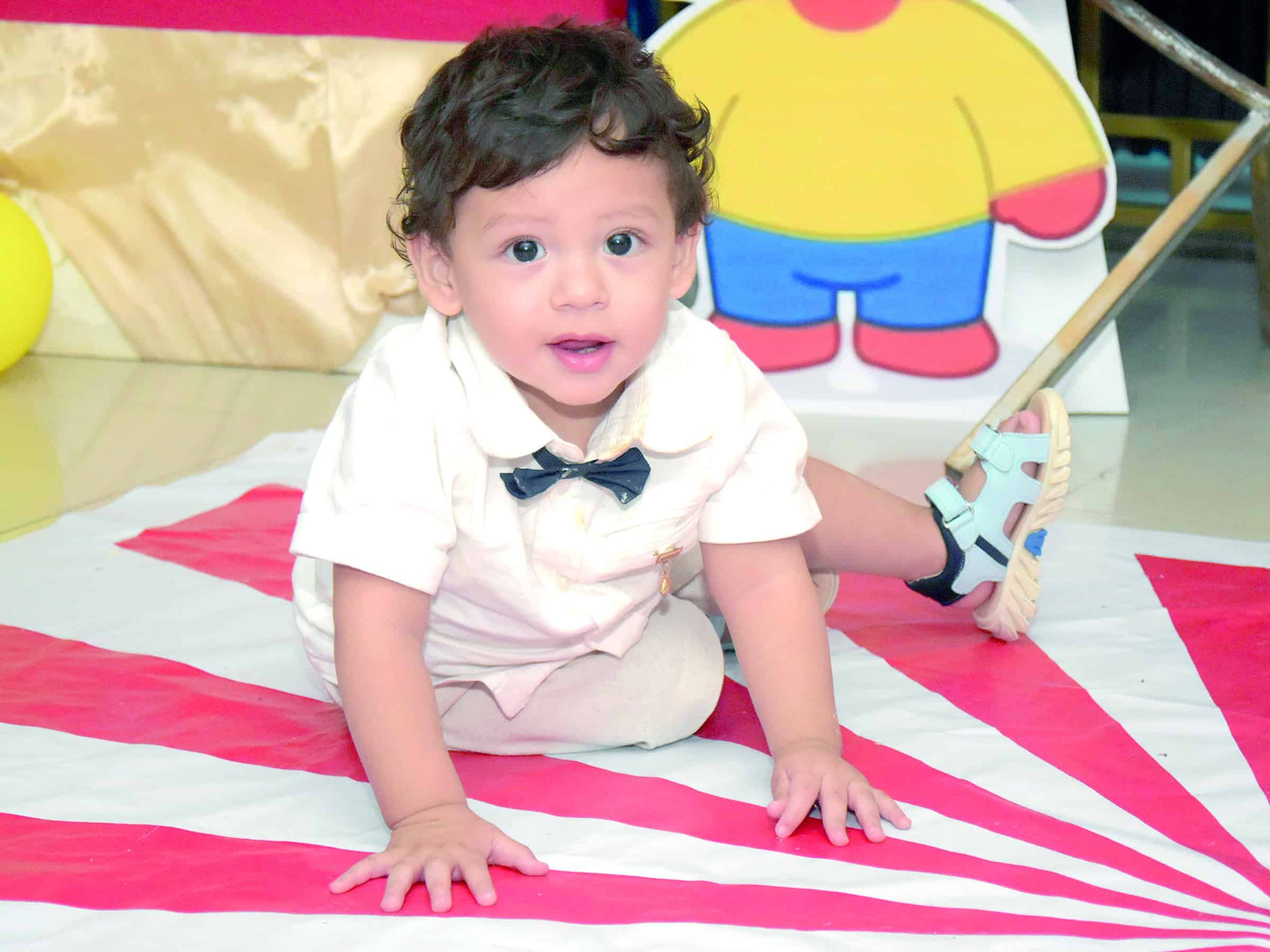 Familia Pineda celebra el bautismo de Joakim Rodríguez con alegría