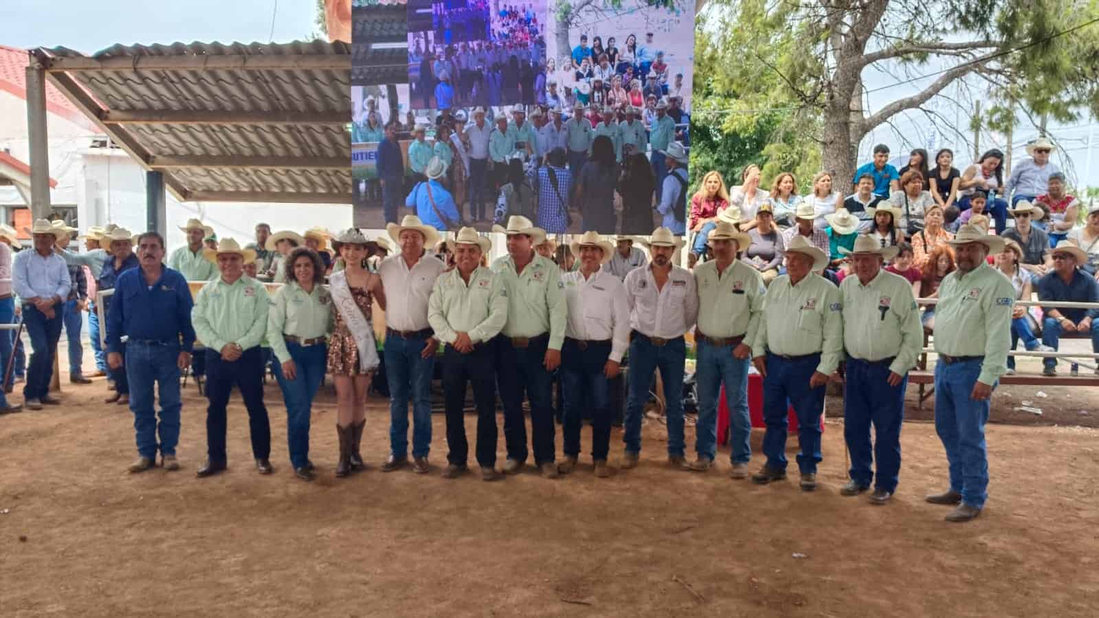 Realizan concurso del Becerro Gordo