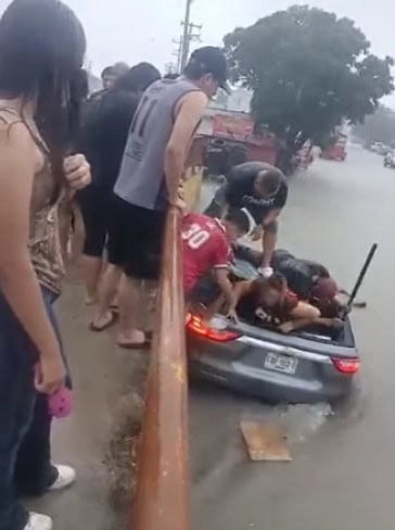 Héroes rescatan a familia monclovense arrastrada por corriente en Piedras Negras