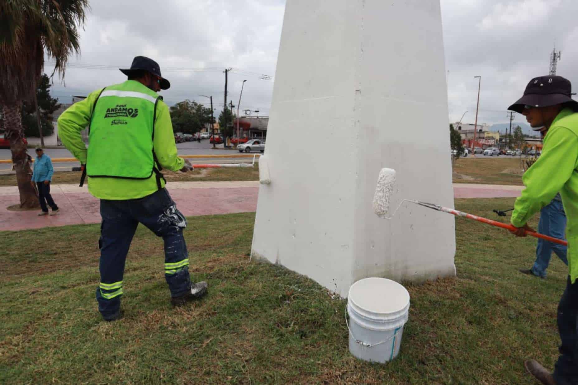 Mantenimiento y embellecimiento en áreas verdes de Saltillo