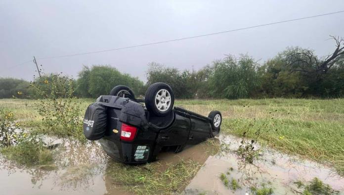 Accidente en Allende: volcadura de dos vehículos deja a todos los ocupantes ilesos