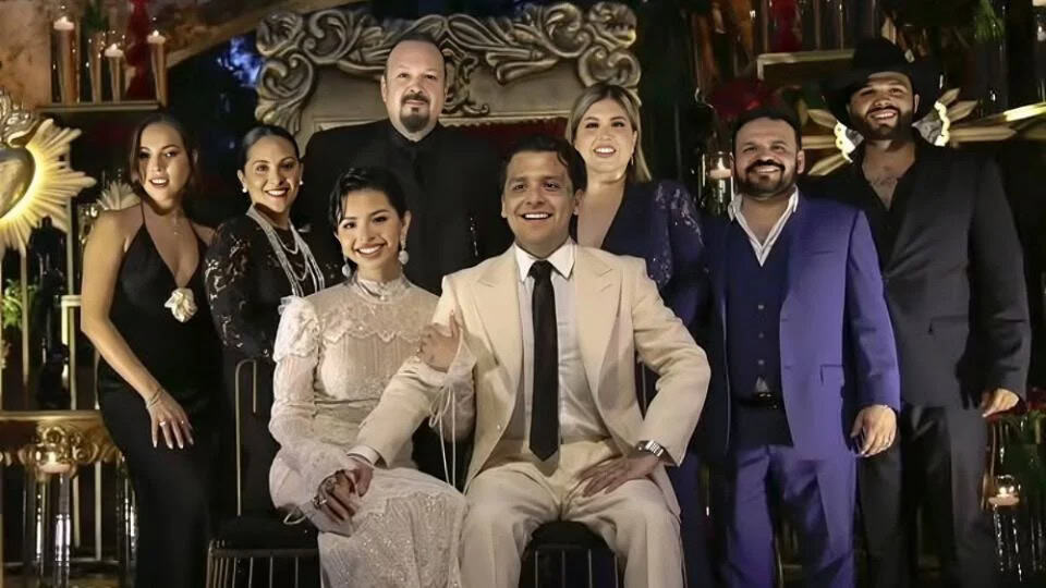 Christian Nodal enfrenta distanciamiento familiar tras matrimonio con Ángela Aguilar