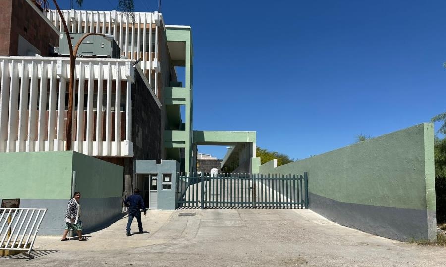 Adolescente de 15 años es hospitalizado tras ingerir cloro al intentar quitarse la vida