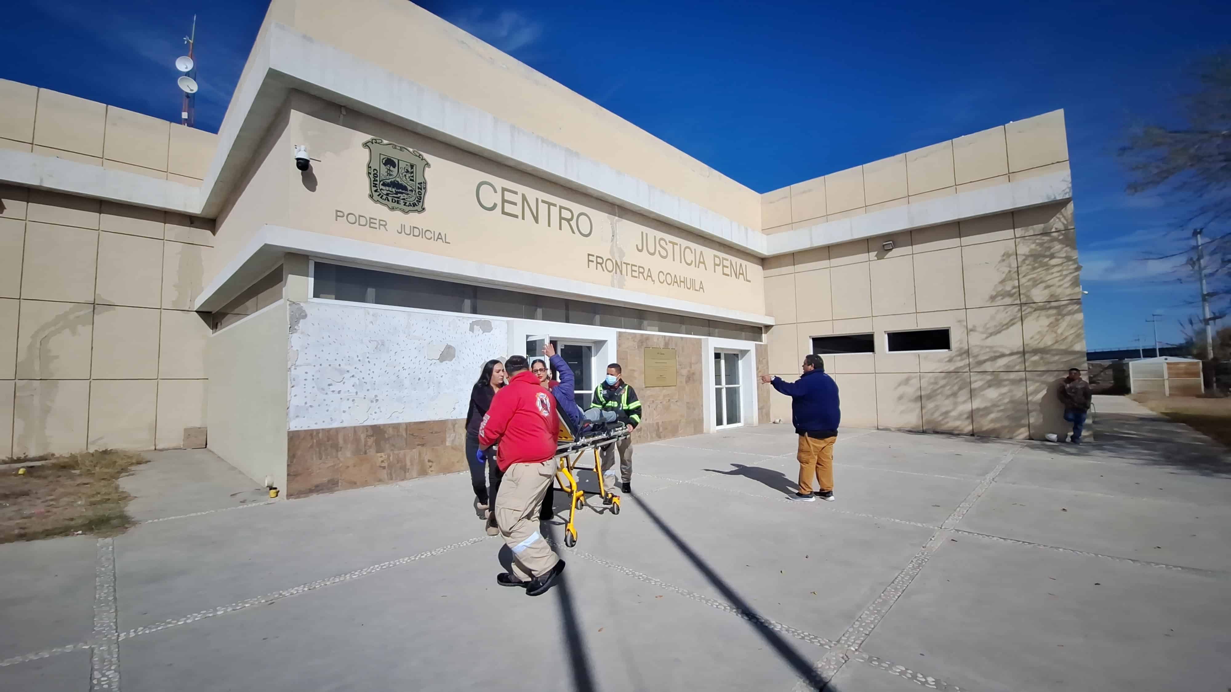 Ludivina trasladada a hospital durante audiencia por fraude en empresa