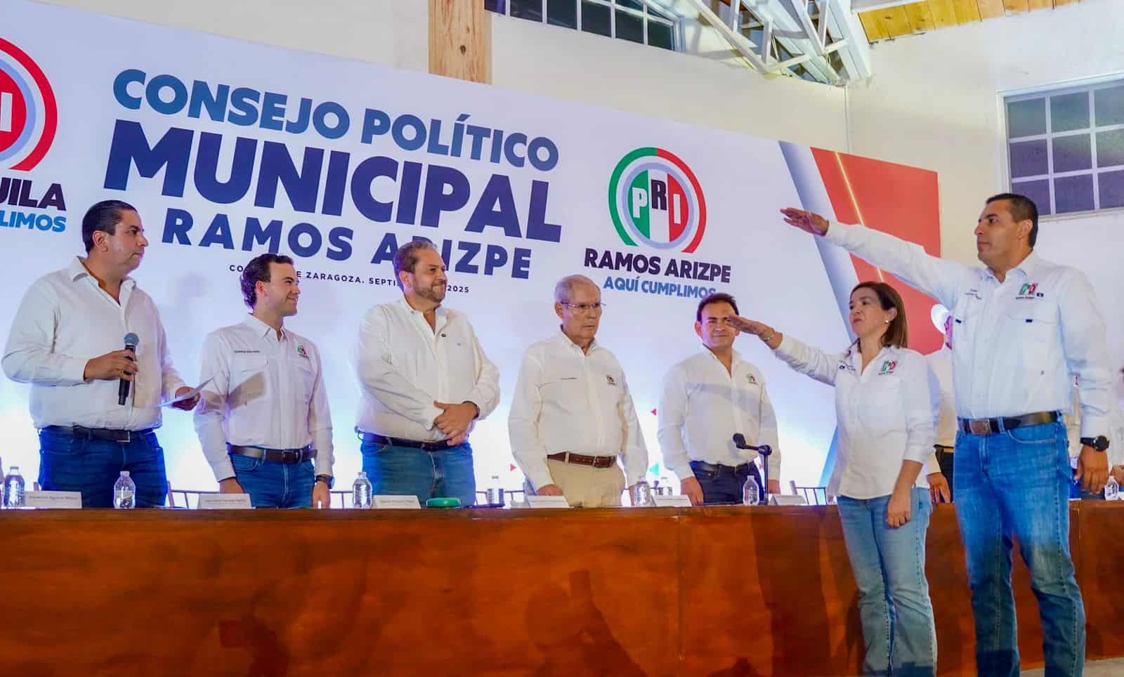 Carlos Robles Loustaunau encabeza evento del PRI en Ramos Arizpe