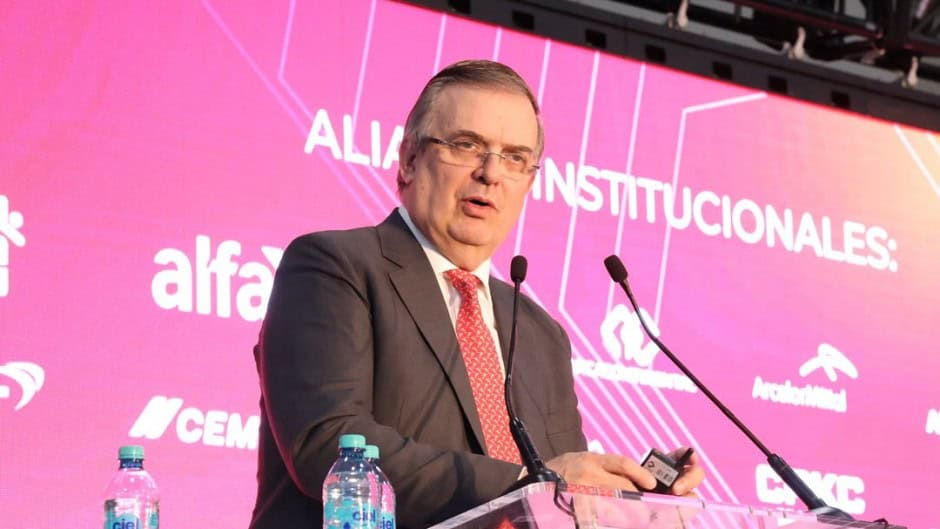 México subirá aranceles a autos chinos hasta el 50% para proteger industria nacional