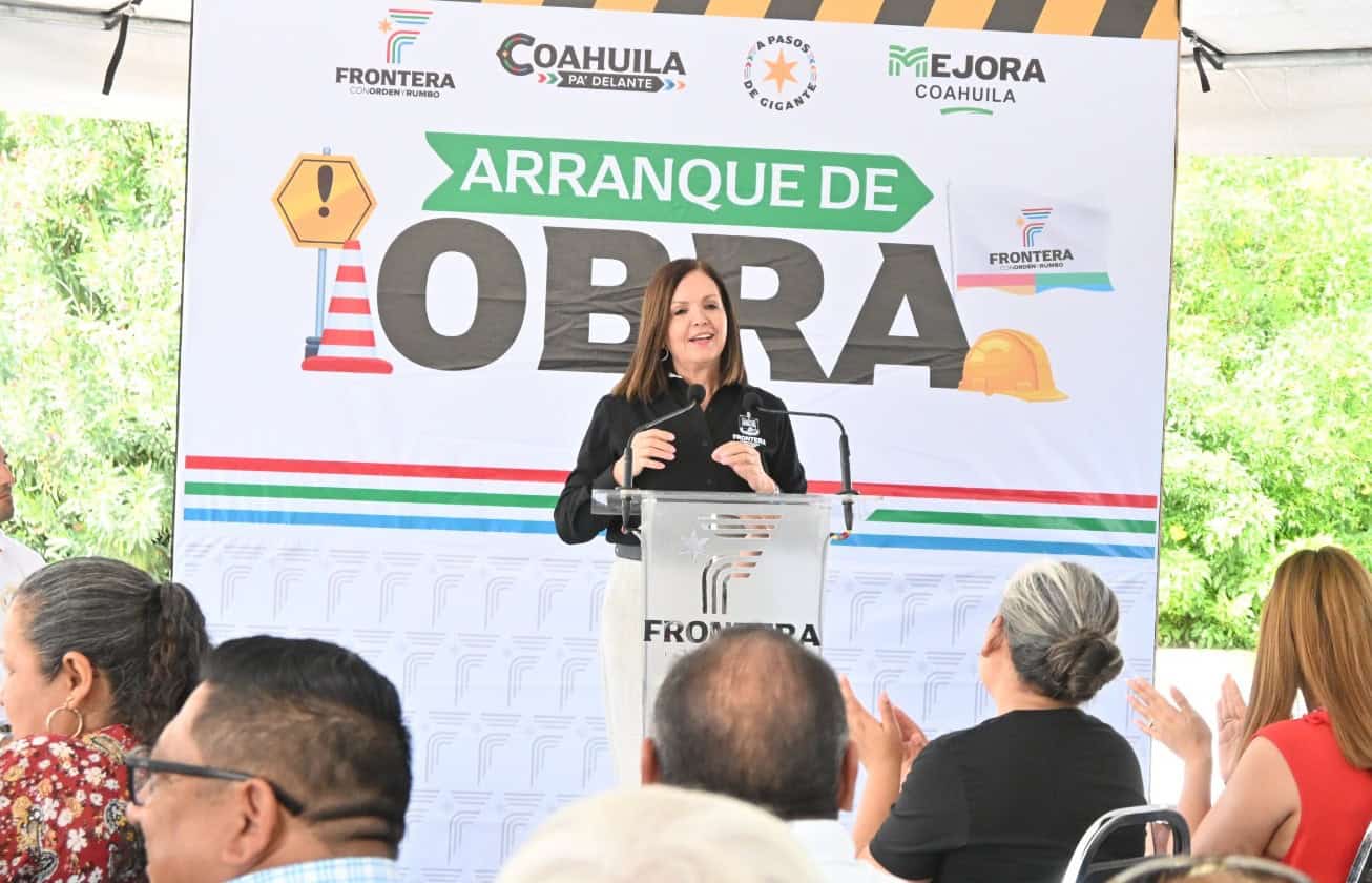 Alcaldesa Sari Pérez Cantú inicia obras de reposición de red de agua potable en Frontera
