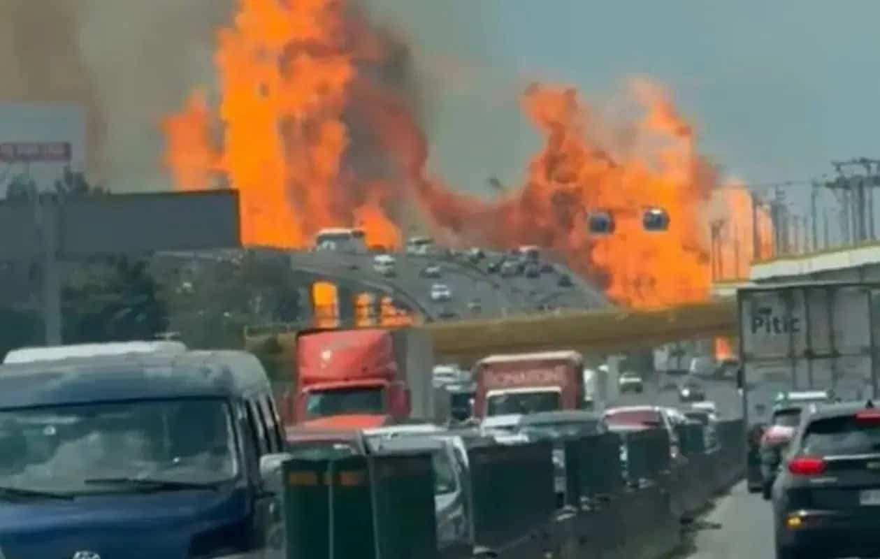 Empresa asume responsabilidad por explosión de pipa de gas en Iztapalapa