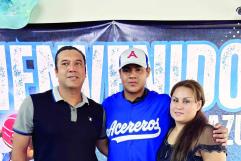 Acereros de Monclova apuestan por el desarrollo de Jasiel Valentín Acosta García