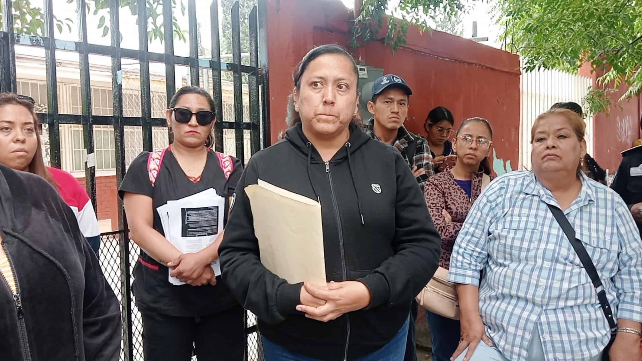 Protesta de Padres Cierra Escuela en Saltillo