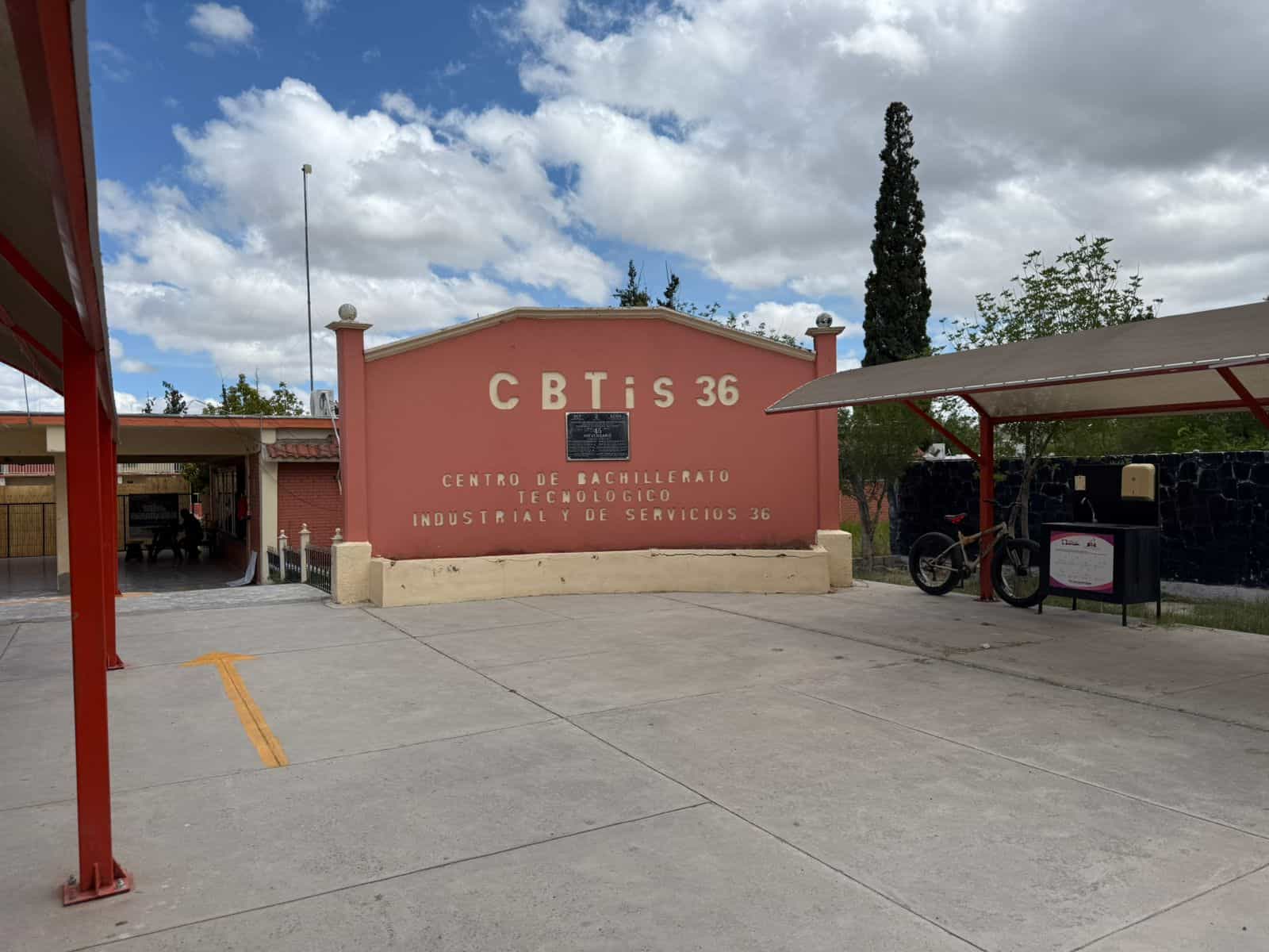 Enfrentamiento estudiantil en Monclova termina con suspensión de alumnos