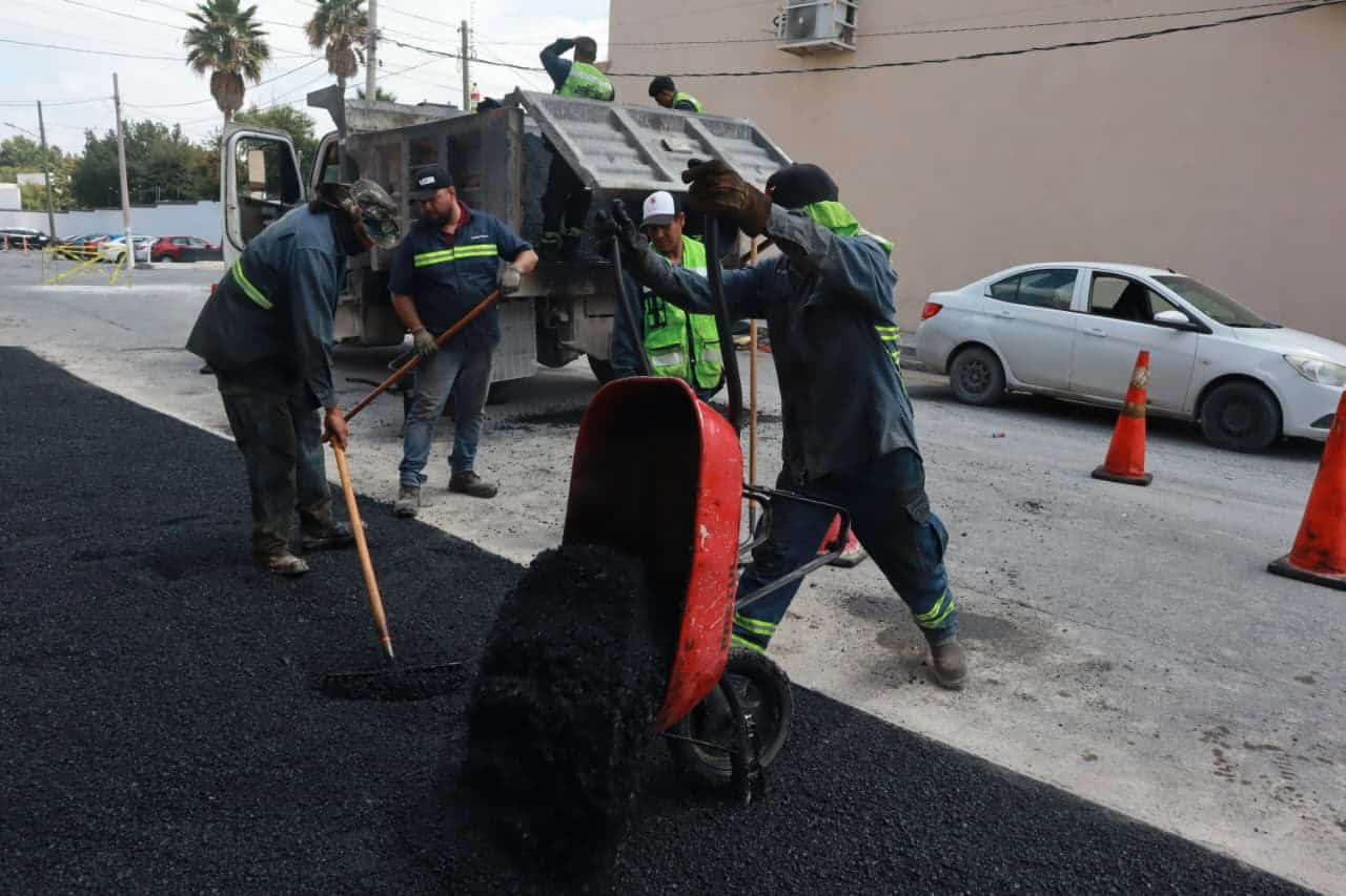 Gobierno de Saltillo intensifica acciones de bacheo para mejorar seguridad vial