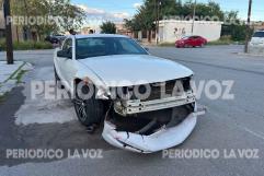 Dos personas lesionadas tras choque de autos en Monclova
