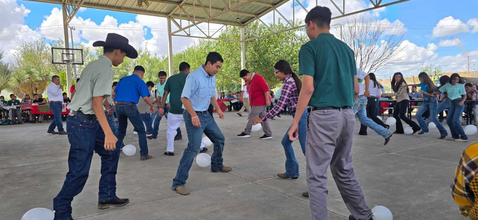 Convivencia y Bienvenida a Alumnos en CECyTEC Agujita