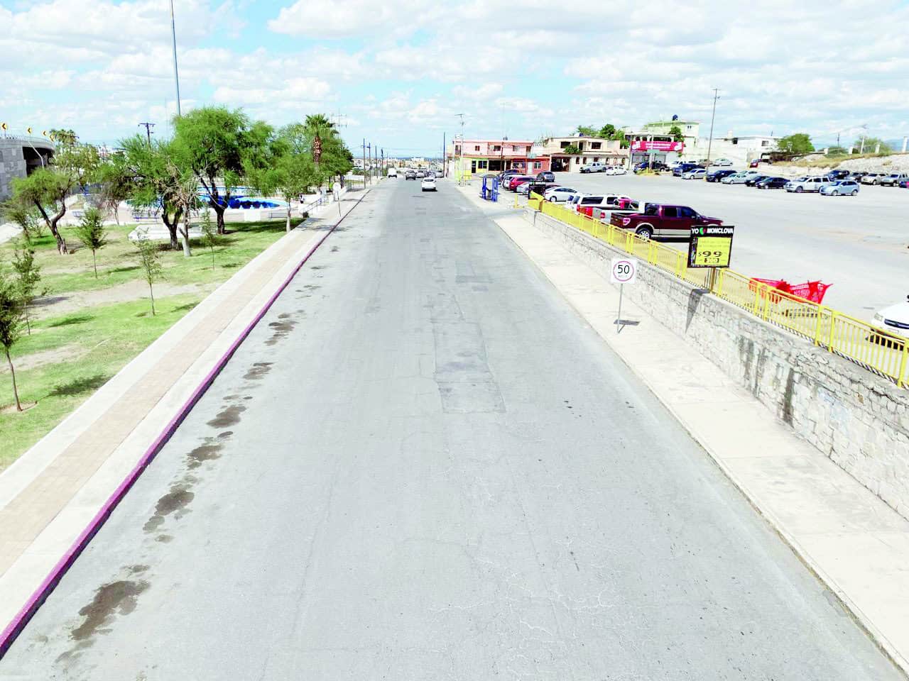 Retiran más de 70 vehículos extranjeros en centro de la ciudad
