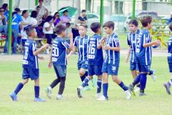 Rayados aplasta a Apaches con marcador de 3-0