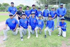 Adán García y ofensiva de Cubs dominan en victoria contundente