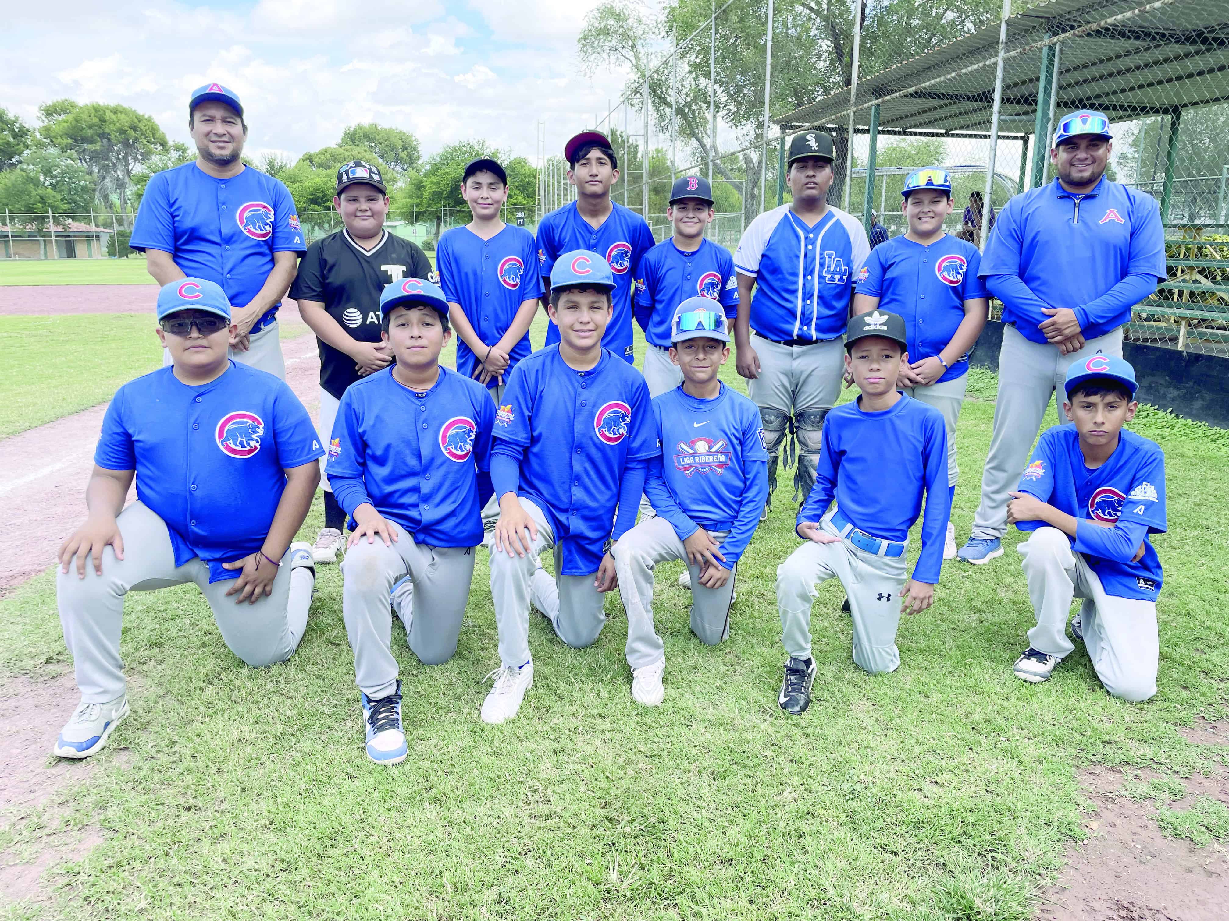 Adán García y ofensiva de Cubs dominan en victoria contundente