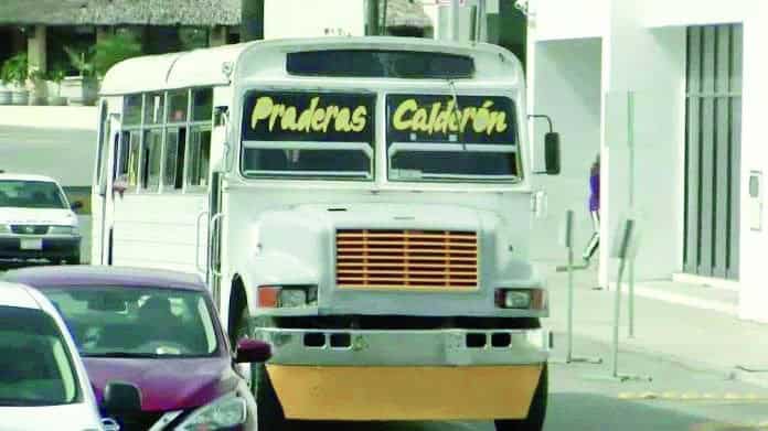 Denuncian fallas en ruta Praderas