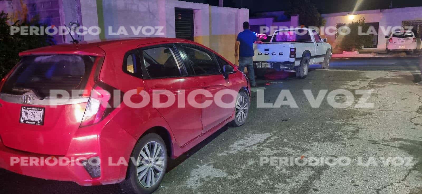 Choque entre auto y camioneta en Monclova moviliza autoridades
