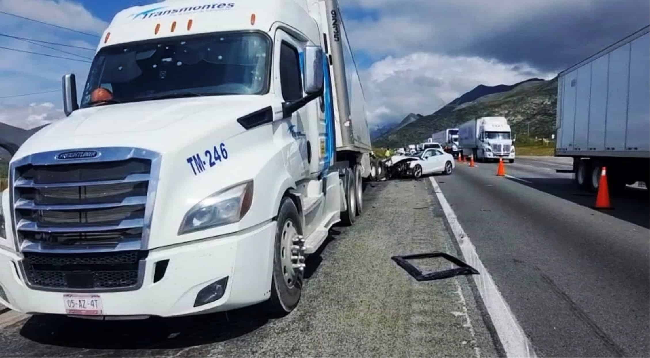 Choque en Saltillo-Monterrey: Conductor de Audi ileso