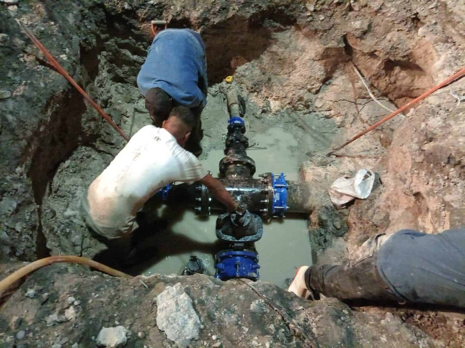 Alcaldesa de Múzquiz concluye instalación de válvulas de agua