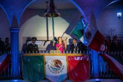 Alcaldesa Sari Pérez Cantú lidera emotivo Grito de Independencia en Frontera Coahuila