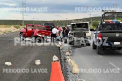 Colisión frontal entre camionetas Ford en Monclova