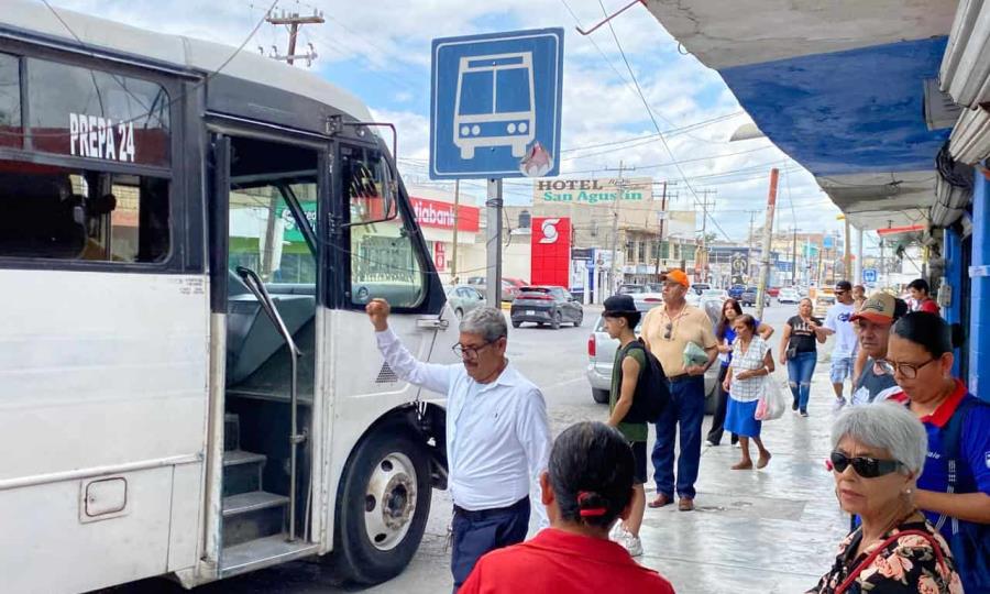 Falta de unidades en Ruta Praderas afecta a colonias del sur poniente