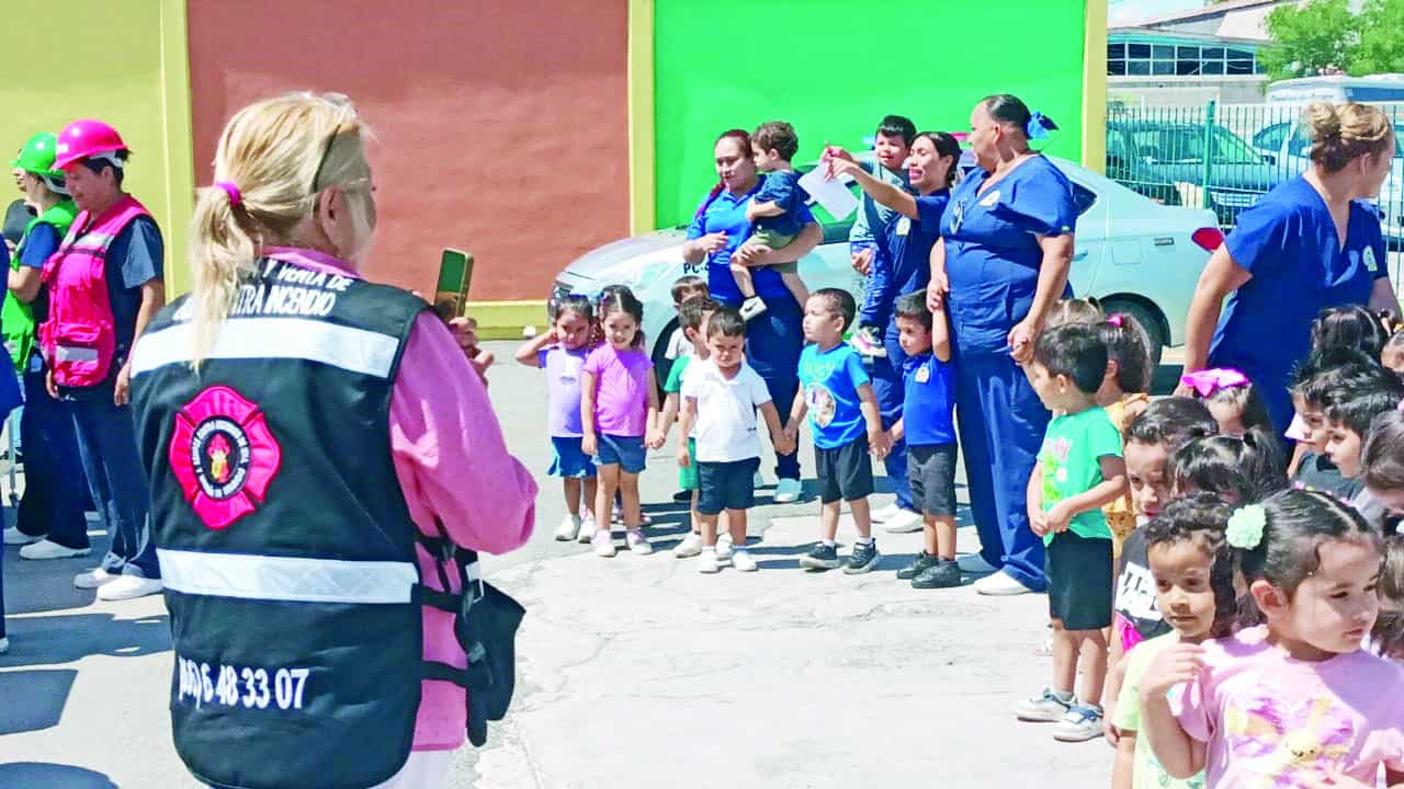 Pedro Alvarado lidera simulacros para reforzar cultura de prevención