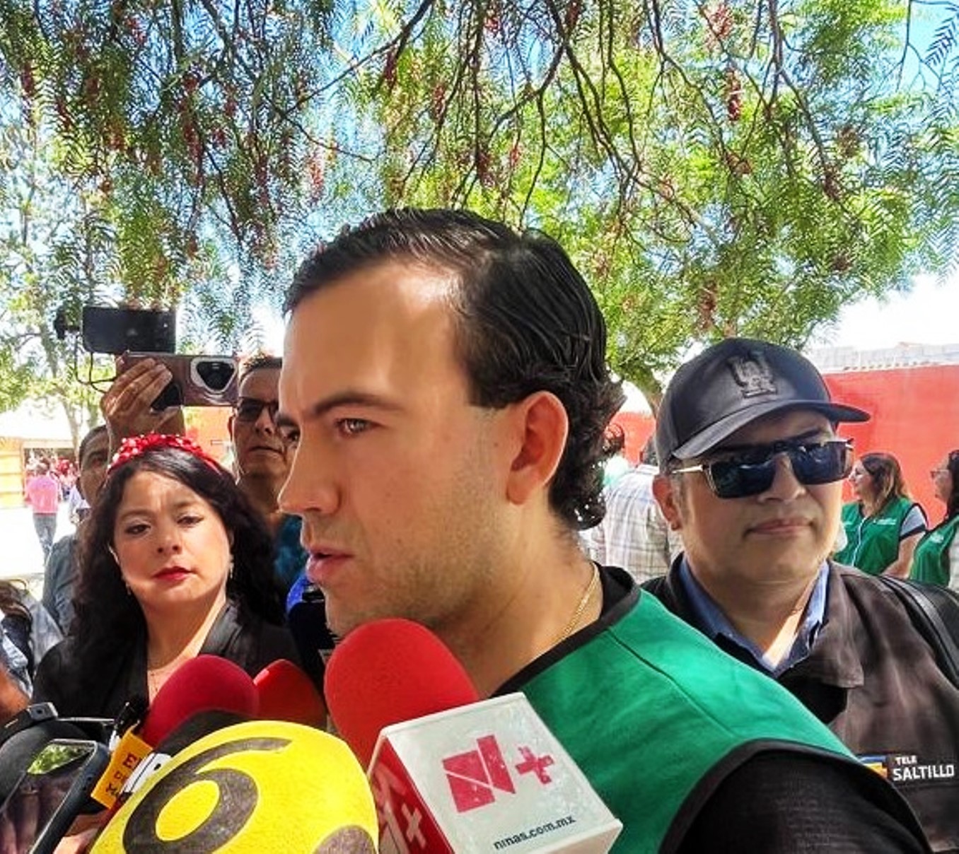 Programa Mejora inicia entrega de mobiliario e infraestructura en Coahuila