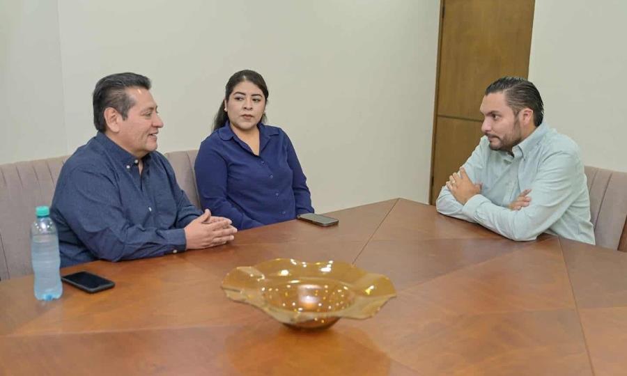 Alcalde Carlos Villarreal impulsa formación cívica en Monclova