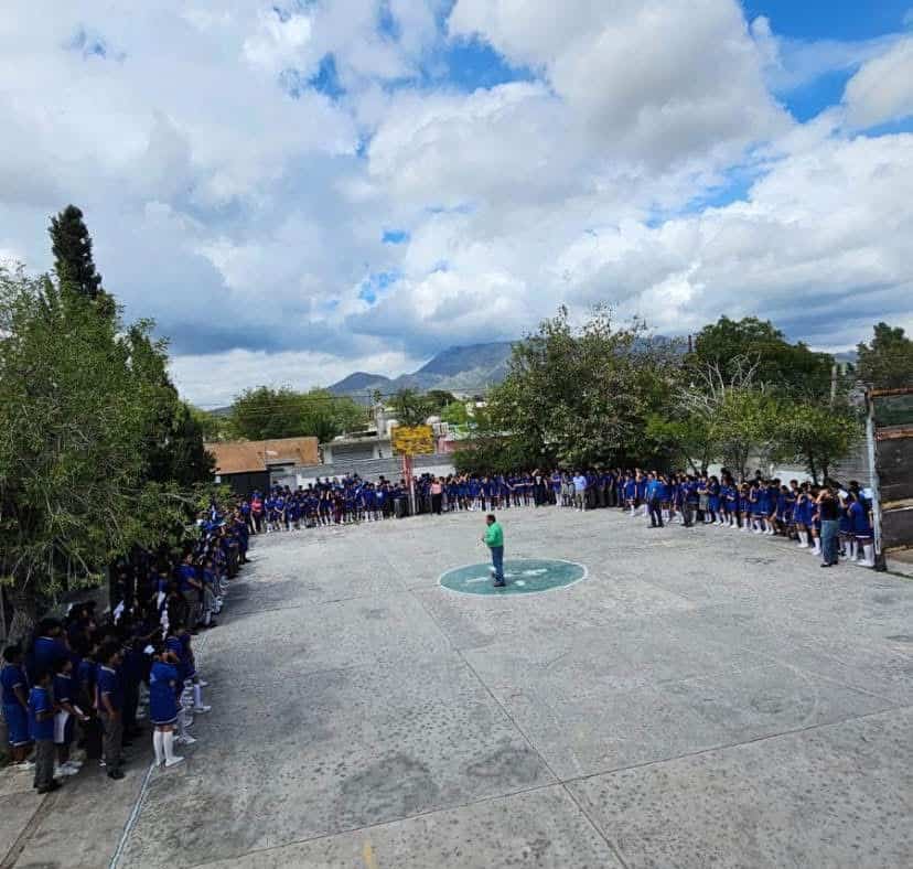 Secundaria Técnica de Castaños participa en simulacro nacional de alerta sísmica