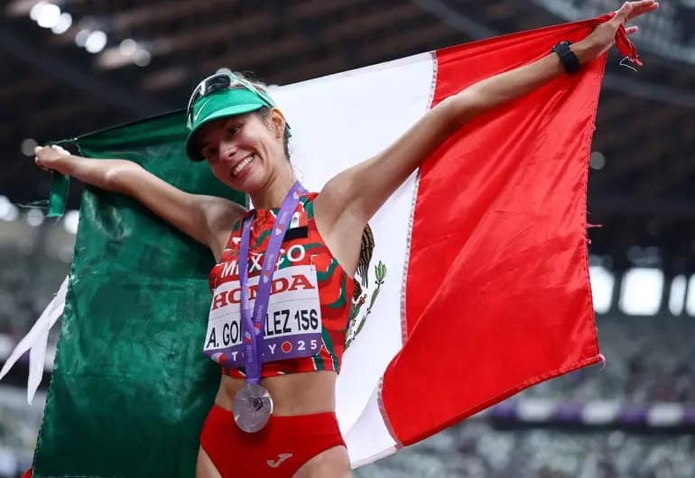 María Pérez conquista oro en los 20 km de marcha en Tokio
