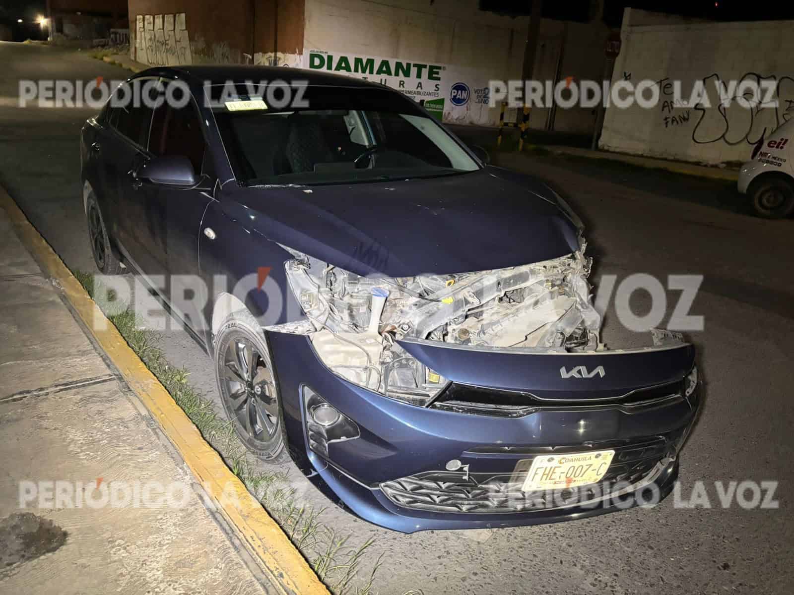 Pareja de novios sorprendida por choque en Monclova